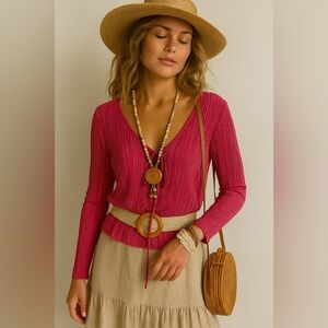 NWT 💫💫💫 Elegant Fuchsia Long Sleeve Blouse